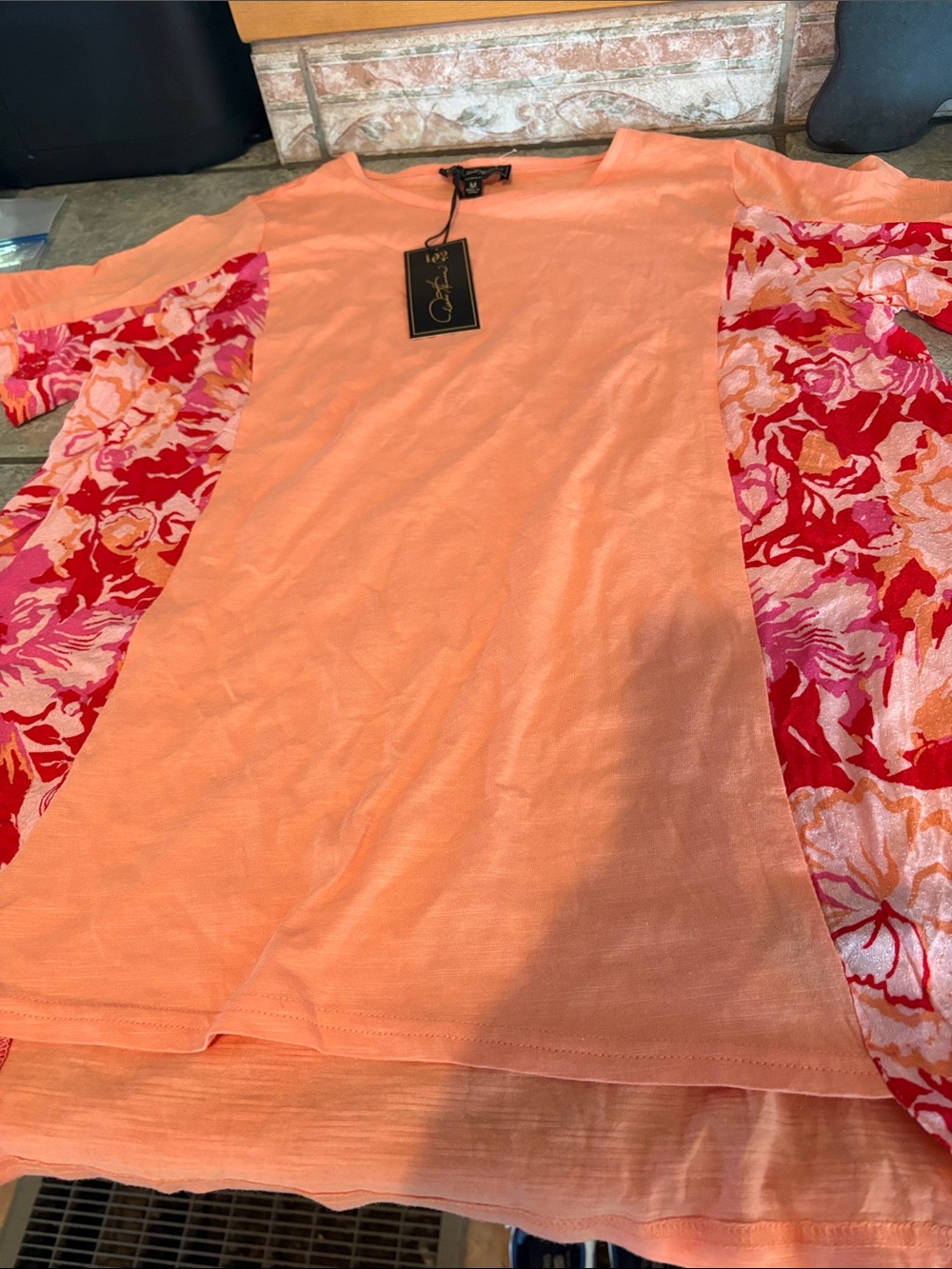 DG 2 by Diane Gilman Light Peach Floral Panel Women's Top